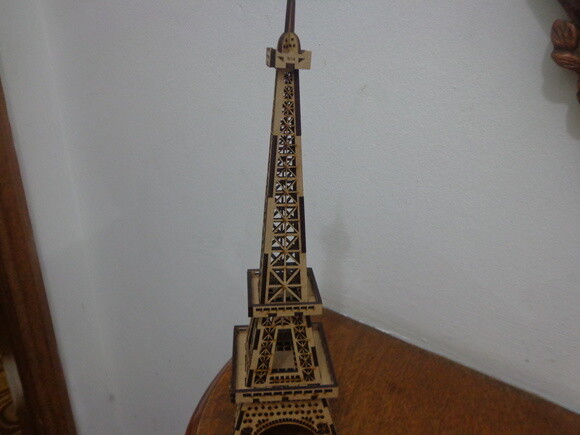 Torre Eiffel a Laser