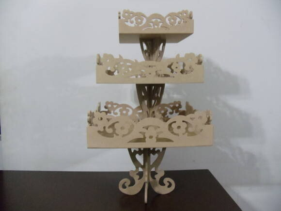 Trio de Bandejas com Pé -cruas-