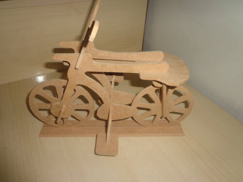 Bicicleta em mdf