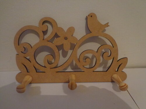 Cabideiro a Laser, Encanto