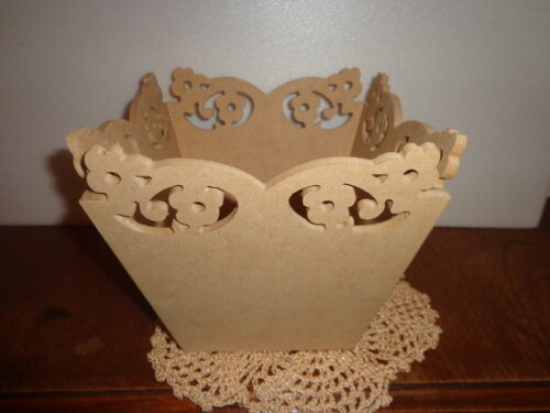 Cachepô Provençal em mdf Recortado