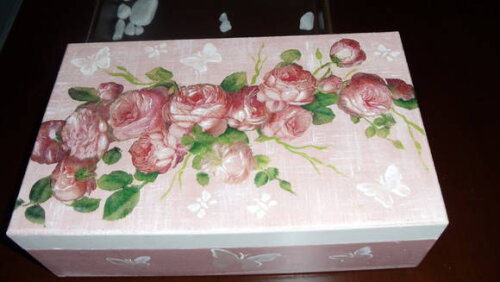 Caixa de Maquiagem Rosas e Borboletas