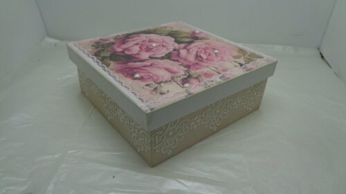 Caixa Decorada com Rosas