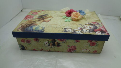 Caixa em mdf Decorada Alice