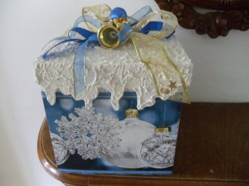 Caixa para Panetone Natal em Azul-1 Kilo