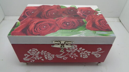 Caixa Roses,em Mdf,decorada