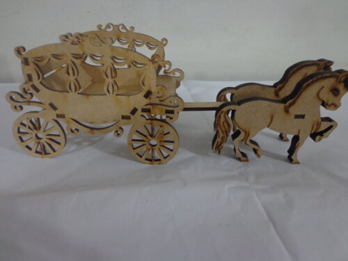 Carruagem a Laser com Cavalos P
