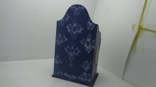 Cômoda Decorada com 3 Gavetas
