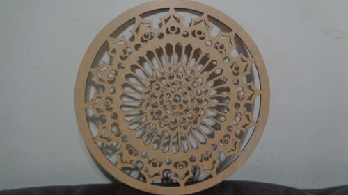 Mandala Recortada a Laser
