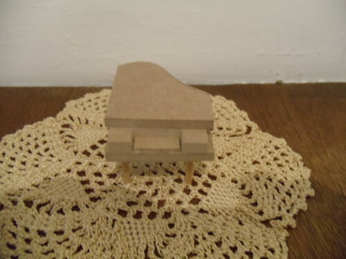 Mini Piano em mdf
