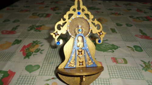 Oratório com Nossa Senhora