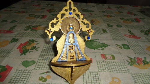 Oratório com Nossa Senhora
