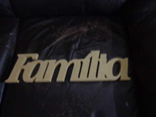 Palavra Família em mdf