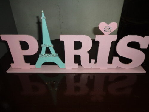 Palavra Paris em mdf