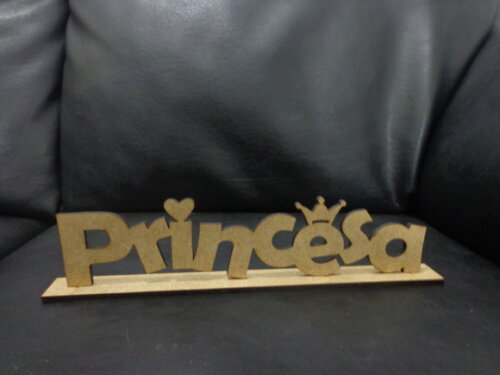 Palavra Princesa em mdf
