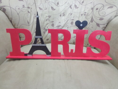 Palavra Paris em Mdf-45,00---