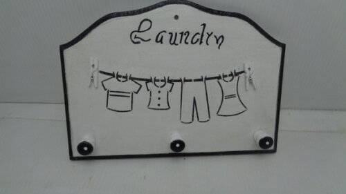 Placa Lavanderia com Pitons para Pendurar