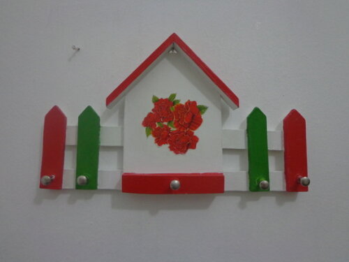 Porta Chaves ou Toalhas -
