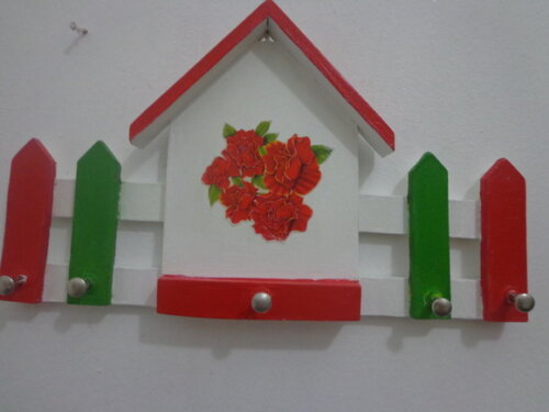 Porta Chaves ou Toalhas -