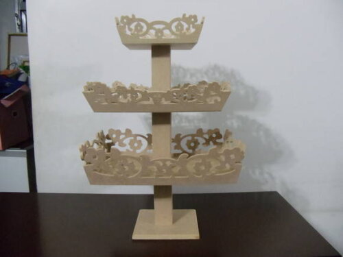 Trio de Bandejas com Pedestal -- Promoção de 150,00 P 120,00