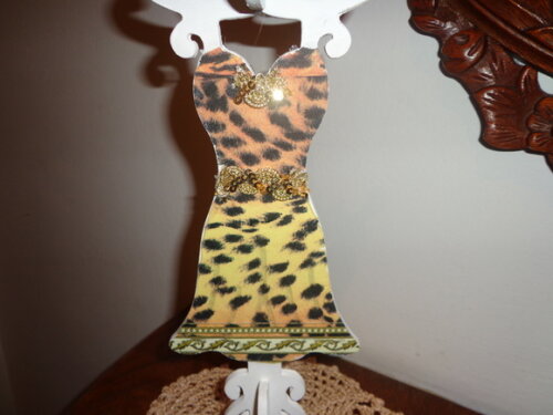 Vestido no Mancebo em mdf