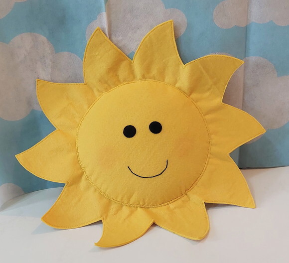 Sol de feltro com 40 cm- Decoração