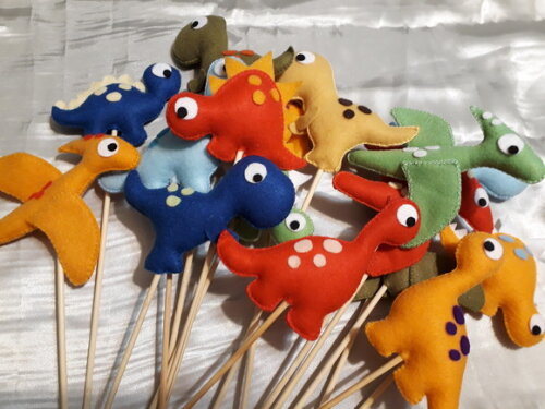 Dinossauro Colorido de Feltro no Palito