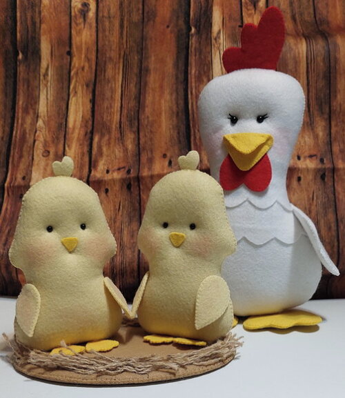 Galinha de Feltro + Dois Pintinhos