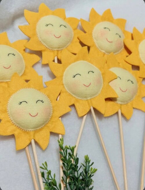 Sol de Feltro no Palito