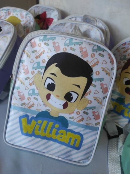 Mochila Daminhas e Temas