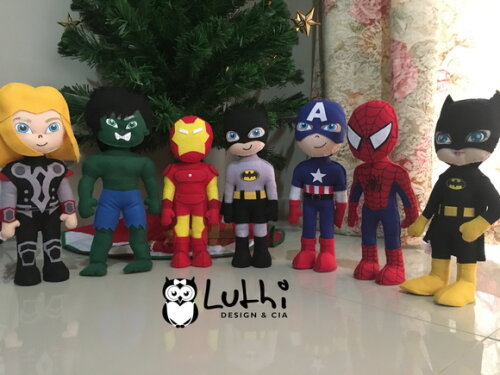 Bonecos Super Heróis em feltro