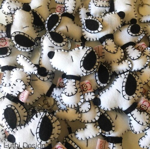 Chaveiro Snoopy em feltro