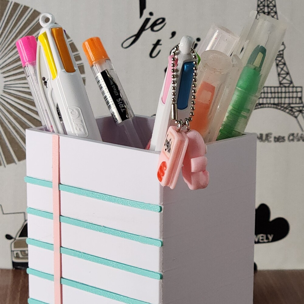 Porta Canetas Folha de Caderno