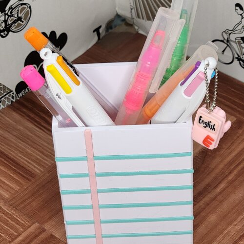 Porta Canetas Folha de Caderno