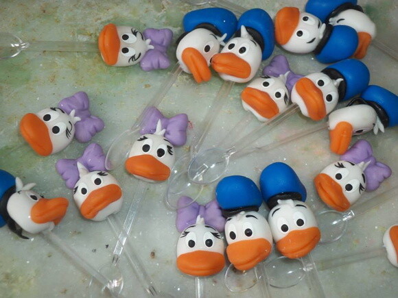 20 Colheres de acrilico Turma do Mickey