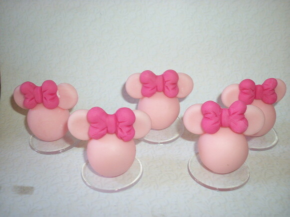 Apliques em biscuit cabeça da Minnie