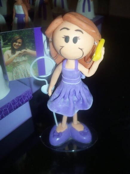 Boneca magrela com 15 cm
