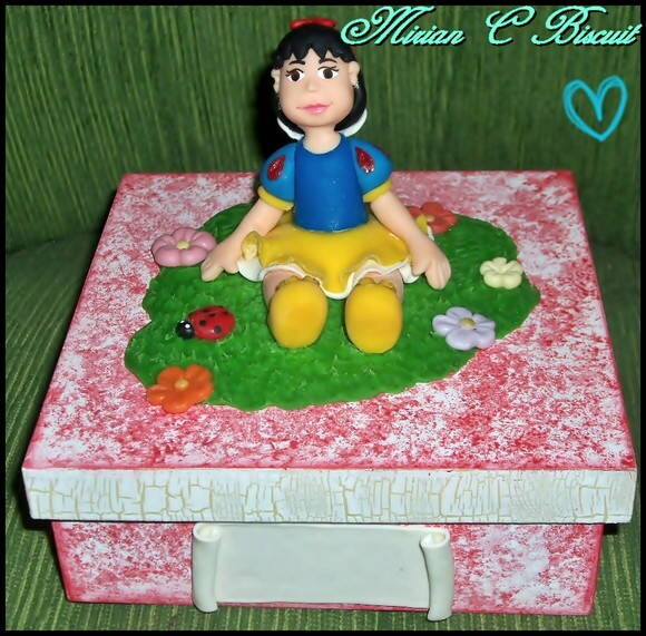 Caixa 16x16 com personagem