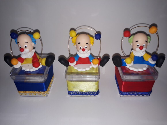 Caixinhas em acrilico Circo