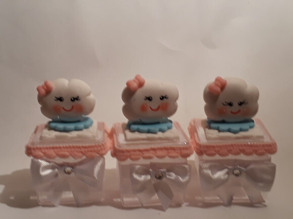 Caixinhas em acrilico Chuva de amor