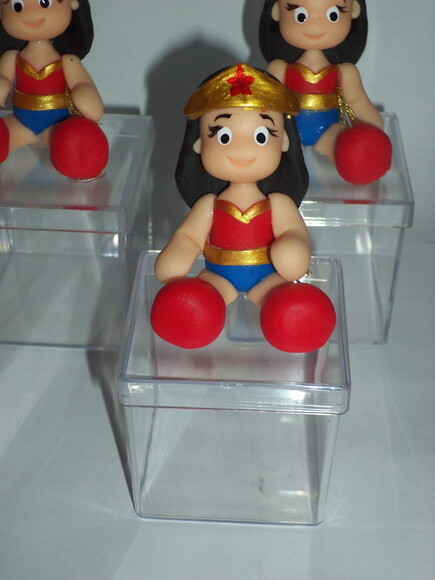caixinhas Super Homem ou Mulher Maravilha