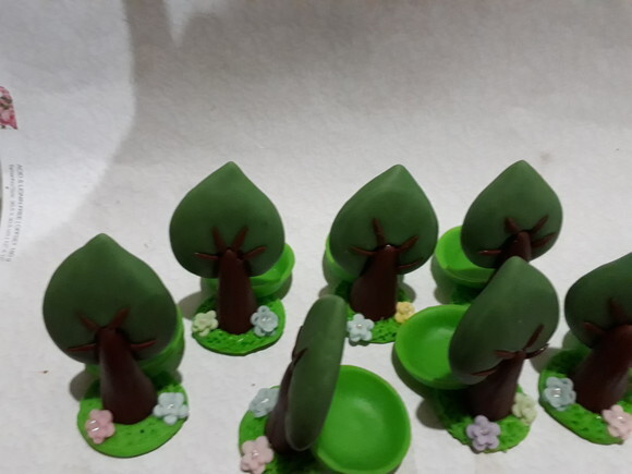 Forminhas em biscuit floresta