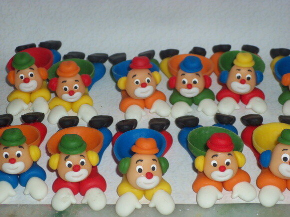 Forminhas em biscuit Palhaço