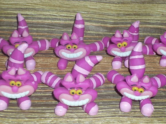 forminhas para docinhos Alice