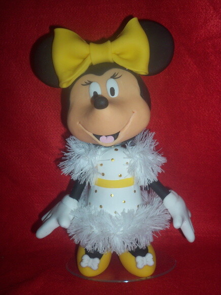 Minnie com 30 cm