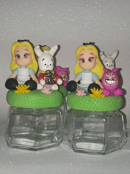 Potes Alice no Pais das Maravilhas