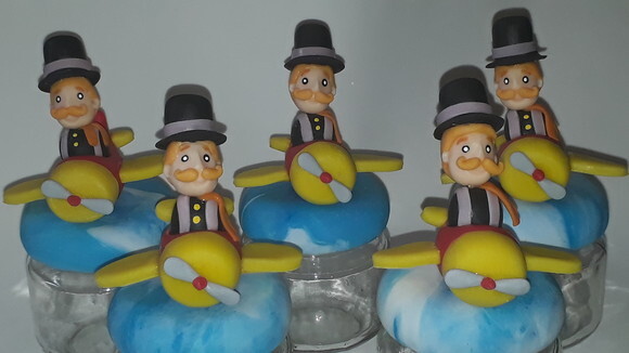 Potes de papinha Bita no avião