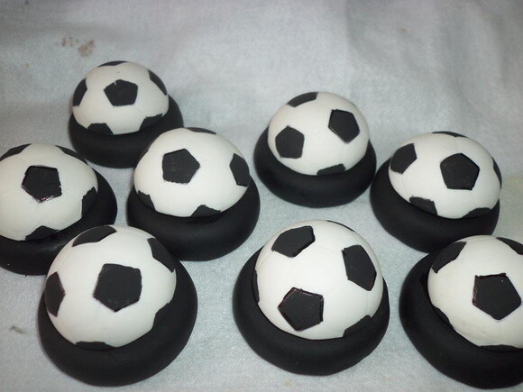 Potes de papinha Futebol.