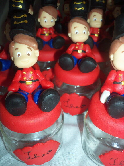 Potes de Papinha Soldadinho de Chumbo