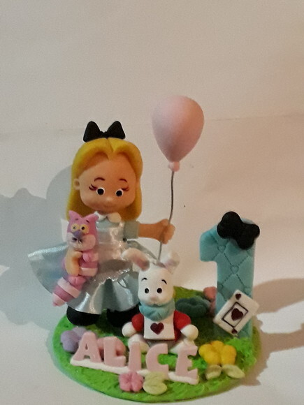 Topo de bolo Alice